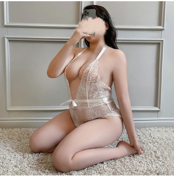 FEE ET MOI - Lace Eyelash Deep V Open Crotch Bodysuit (Plus Size - White) FEE ET MOI - Lace Eyelash Deep V Open Crotch Bodysuit (Plus Size - White)